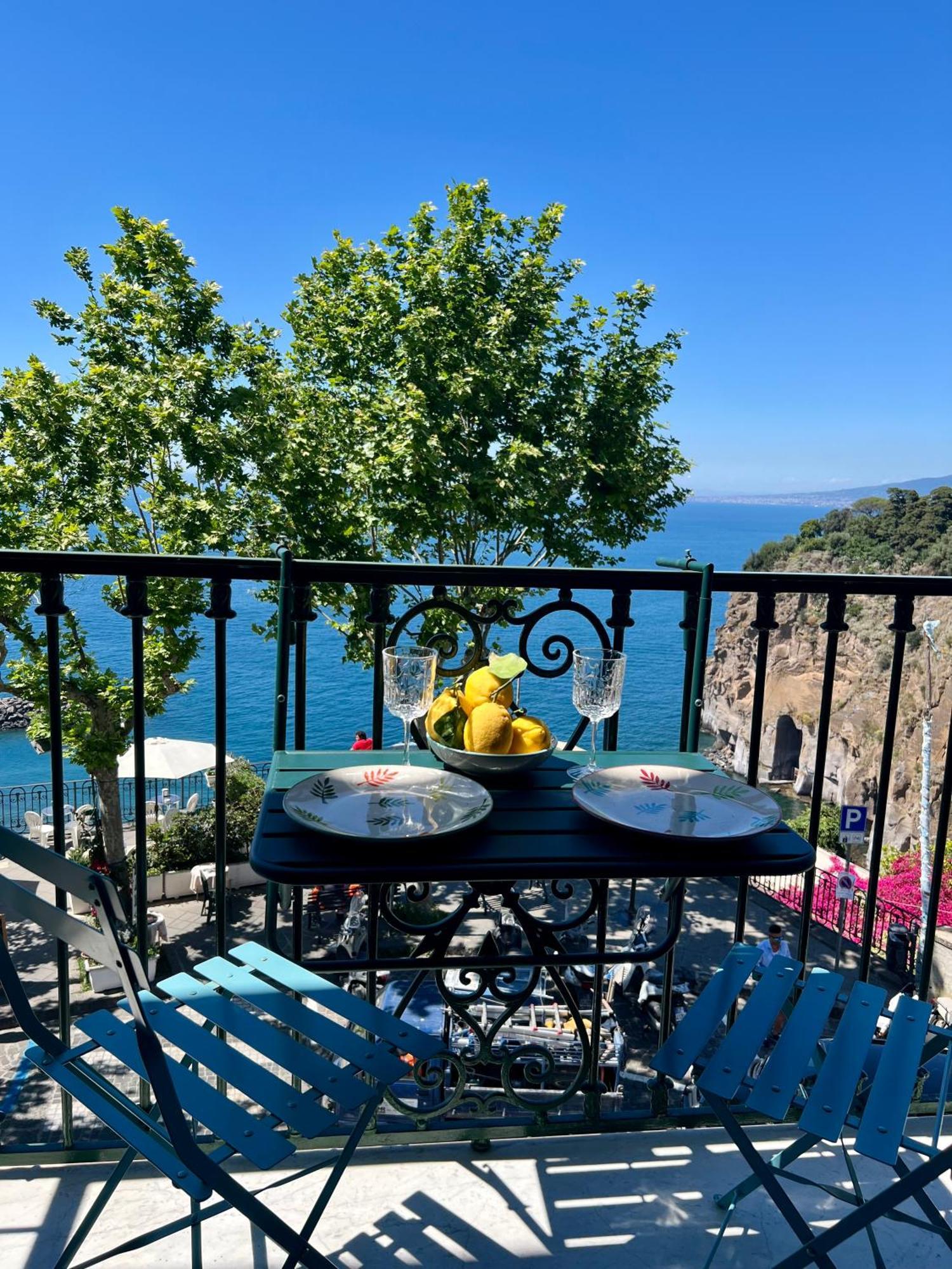 Mavi Apartments Piano di Sorrento Exterior photo